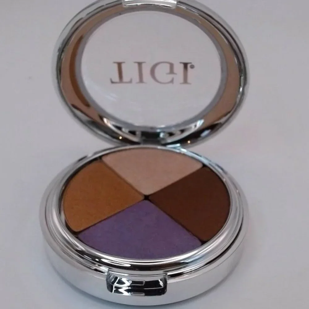 TIGI cosmetics high density quad eyeshadow‎ , posh, BRAND NEW IN BOX